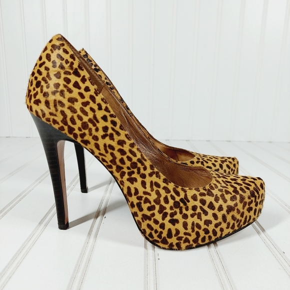 BCBGeneration  Parade2 Leopard Print  Leather Platform Heels C106 - Picture 5 of 13